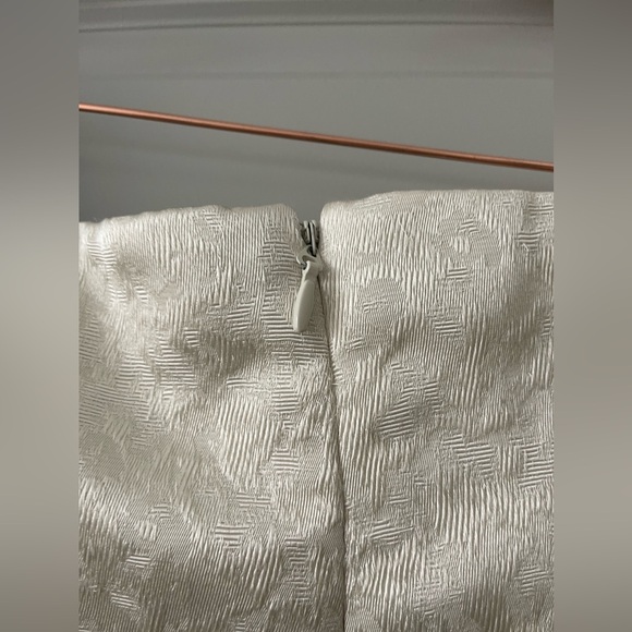 House of CB Cassia Ivory Jacquard Puff Sleeve Mini Dress - Picture 9 of 9